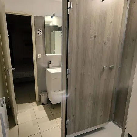Magnifique T2 Renove, Climatise, 4 Pers Avec Terrasse Sud, Parking, Piscine Chauffee Et Mini Club - Fr-1-607-201 Prázdninový dům Agde