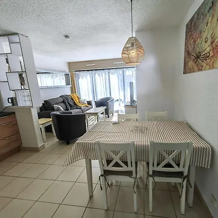 بيت للعطل Magnifique T2 Renove, Climatise, 4 Pers Avec Terrasse Sud, Parking, Piscine Chauffee Et Mini Club - Fr-1-607-201 آجد